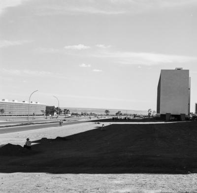 Edifícios residenciais projetados para os Institutos de Aposentadoria e Pensões