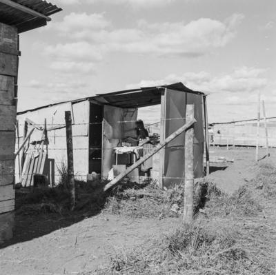 Moradia na Sacolândia, arredores de Brasília