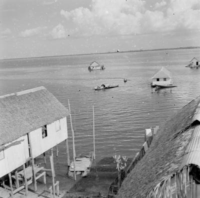 Palafitas flutuantes