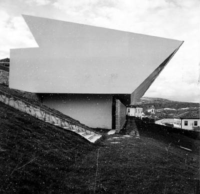 Escola Júlia Kubitschek