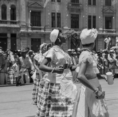 Desfile de agremiação carnavalesca