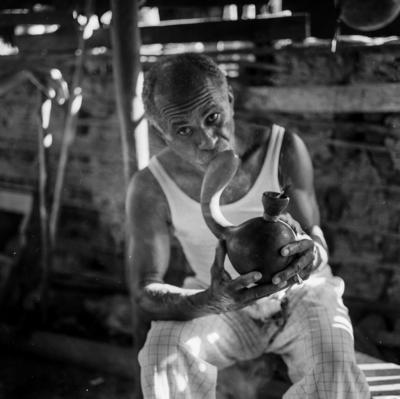São Luís, homem fumando