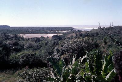 Vista para o porto e para o mar