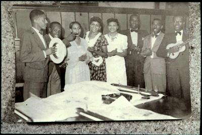 Grupo de sambistas (reprodução)