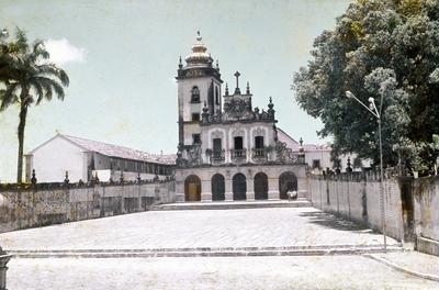 Igreja de São Francisco e adro