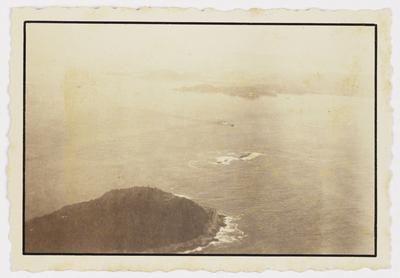 Vista tomada do morro do Pão de Açucar; baía de Guanabara