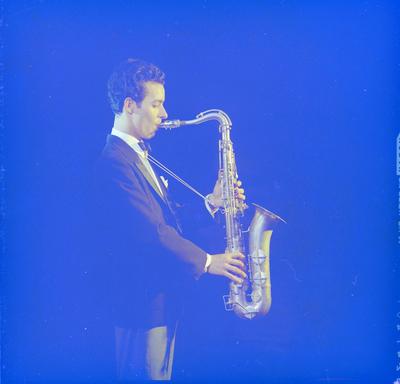 Campanha publicitária da agência Denison para RCA Victor