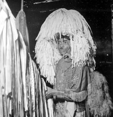 Maracatu no carnaval pernambucano