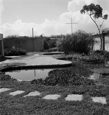 Instituto de Resseguros do Brasil, projeto dos irmãos Marcelo e Milton Roberto, e de Burle Marx