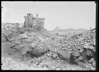 Demolição do Morro do Castelo