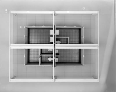 Maquete de banheiro do arquiteto Abrahão Sanovicz