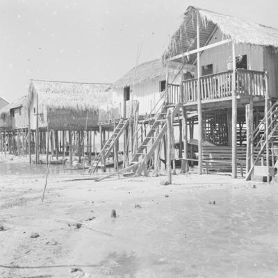 Palafitas flutuantes