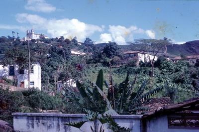 Vista para a cidade e Igreja de Santa Efigênia (ao fundo)