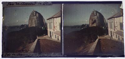Estação da Companhia Caminho Aéreo Pão de Açúcar; bondinho entre os morros do Pão de Açúcar e da Urca