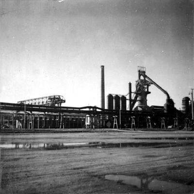 Fábrica em Volta Redonda, provavelmente a Companhia Siderúrgica Nacional