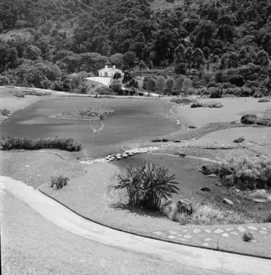 Residência de Odette Monteiro, projeto do arquiteto Wladimir Alves de Souza e Burle Marx