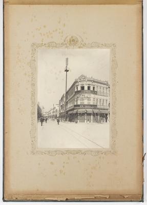 Rua da Carioca, antiga rua do Piolho; a partir da rua da Assembleia