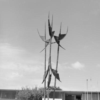 Monumento à Cultura, escultura de Bruno Giorgi