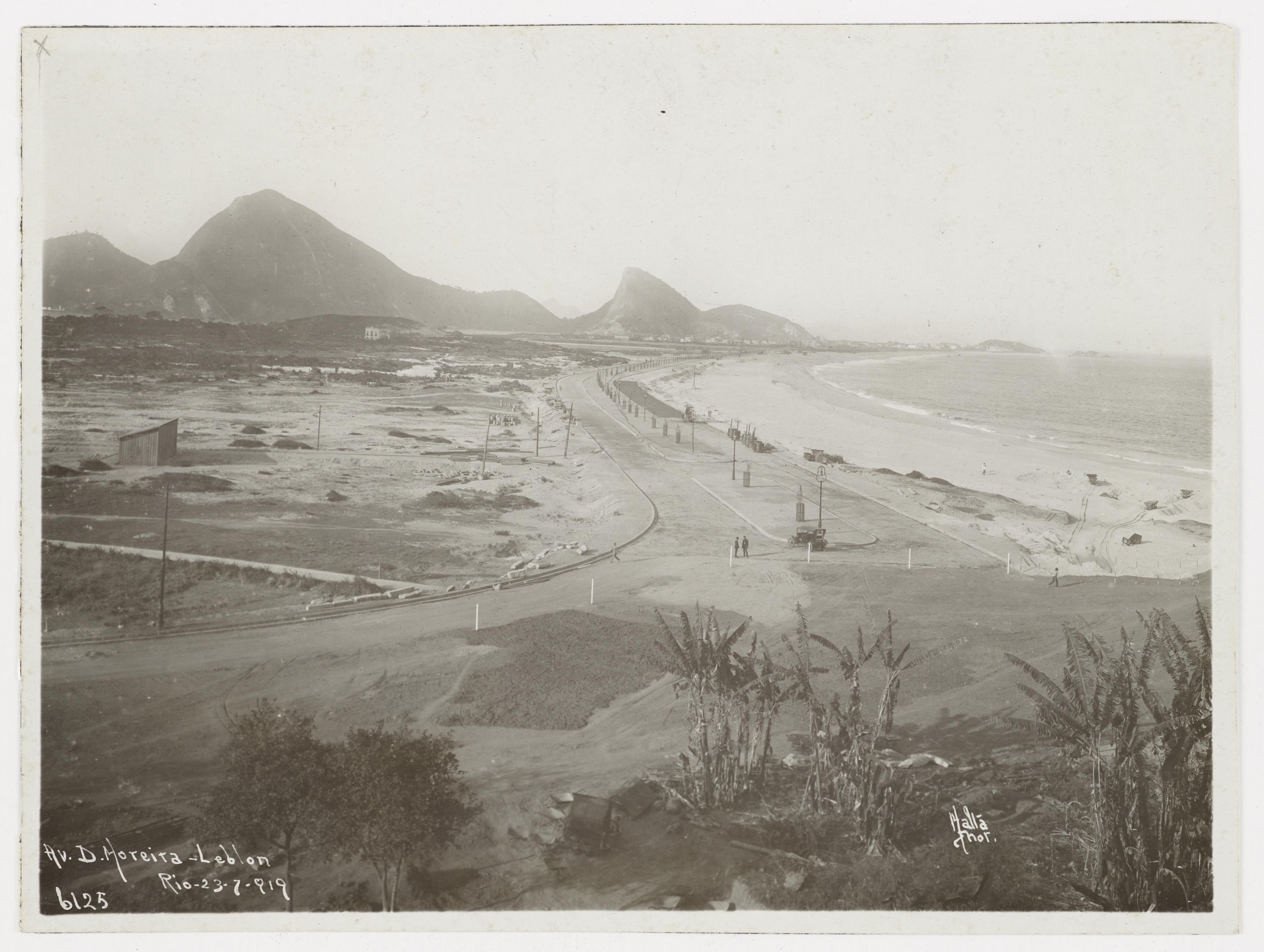 Avenida Delfim Moreira