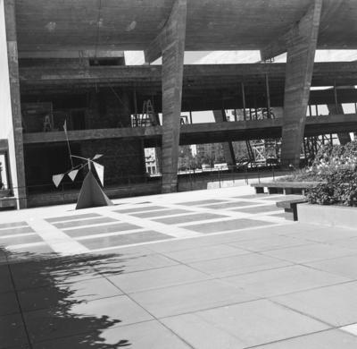 Museu de Arte Moderna - MAM , escultura de Alexander Calder