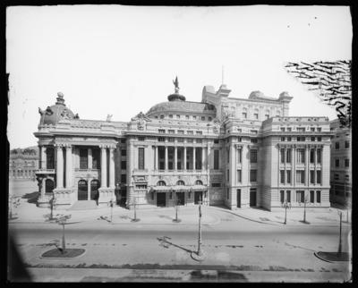 Teatro Municipal; a partir da Escola Nacional de Belas Artes