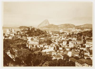 Bairro da Glória e Morro do Pão de Açucar; vistos de Santa Teresa