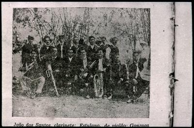 Músicos em piquenique (reprodução)