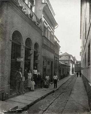 Beco da Batalha, números 14, 12 e 10
