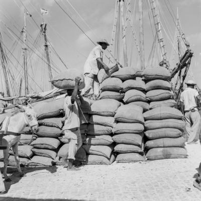 São Luís, movimento no porto