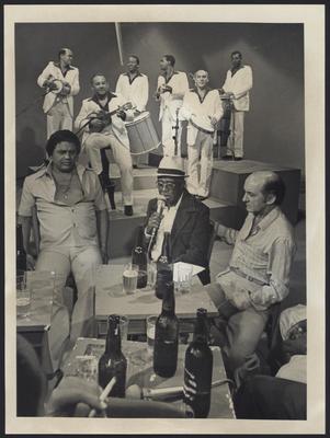 Dominguinhos do Estácio, Mano Décio da Viola e Tinhorão