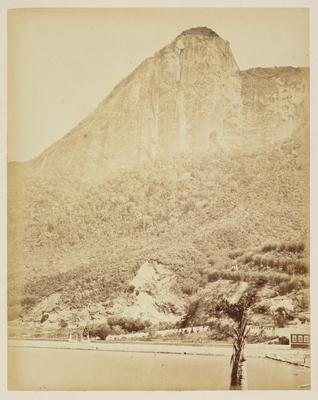 Morro do Corcovado; a partir da Lagoa Rodrigo de Freitas