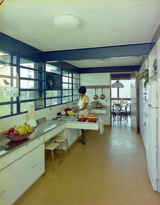 Campanha publicitária da agência Santos & Santos para Cerâmica São Caetano