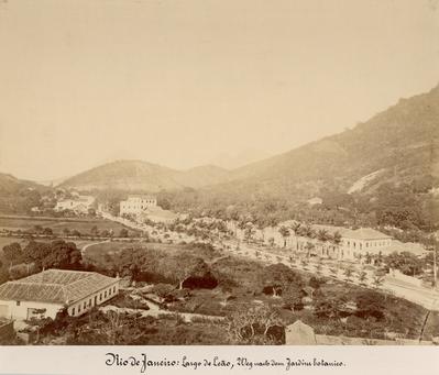 São Clemente e Largo dos Leões