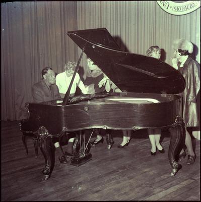 Duke Ellington ao piano
