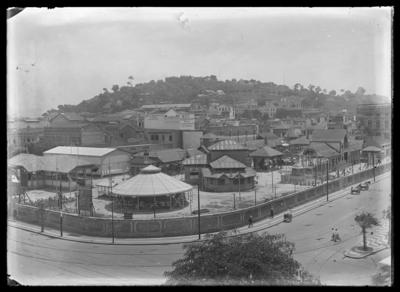 Morro de Santo Antônio visto a partir do largo da Carioca