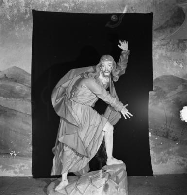 Via Crucis, Passos da Paixão, esculturas de Aleijadinho, Cristo do Passo da Cruz às costas