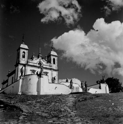 Santuário Diocesano do Bom Jesus de Matosinhos, com profetas