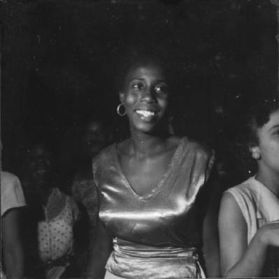 Mulheres no ensaio na Mangueira