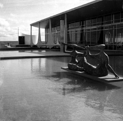 Escultura "As Iaras" ou "As Banhistas", de Alfredo Ceschiatti