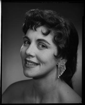 Campanha publicitária da agência Lintas para o sabonete Lever com a atriz Maria Fernanda