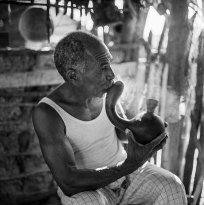 São Luís, homem fumando