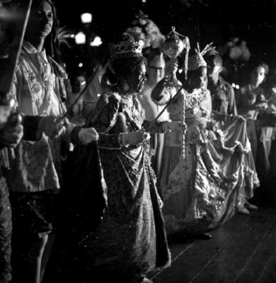 Dona Santa, no desfile do Maracatu Elefante