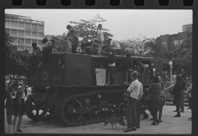 Feira promovida pelo Exército para exibição de armamentos