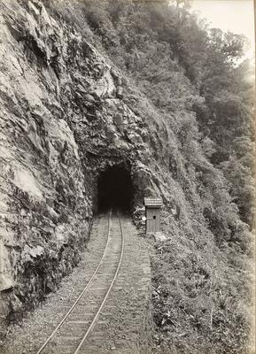 Saída do túnel nº 10 - Km 65