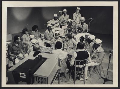 Tinhorão e sambistas