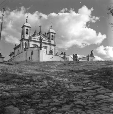 Santuário Diocesano do Bom Jesus de Matosinhos, com profetas