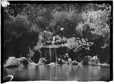 Campo da Aclamação - cascata artificial