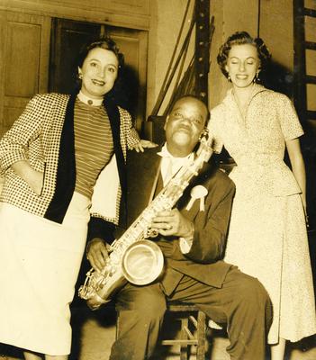 Isaurinha Garcia, Pixinguinha e Elza Laranjeira