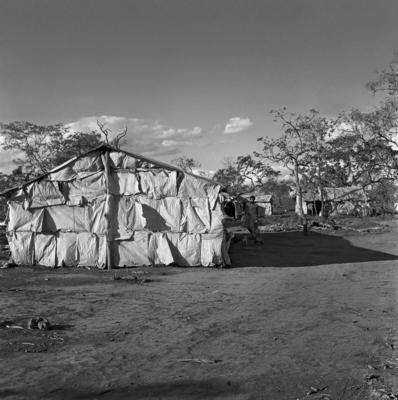 Moradias na Sacolândia, arredores de Brasília
