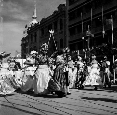 Desfile de agremiação carnavalesca